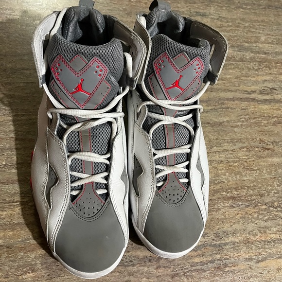 Jordan true flight 342964-123 infrared 23 grey & white sneakers